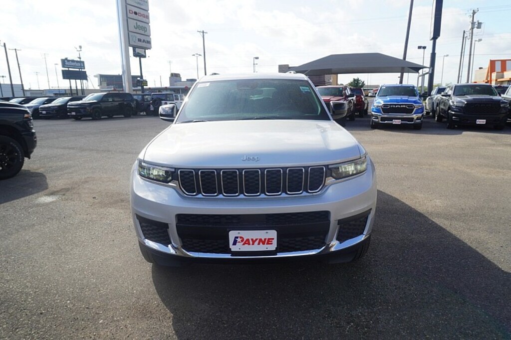 New 2026 Jeep Grand Cherokee L Laredo Sport Utility