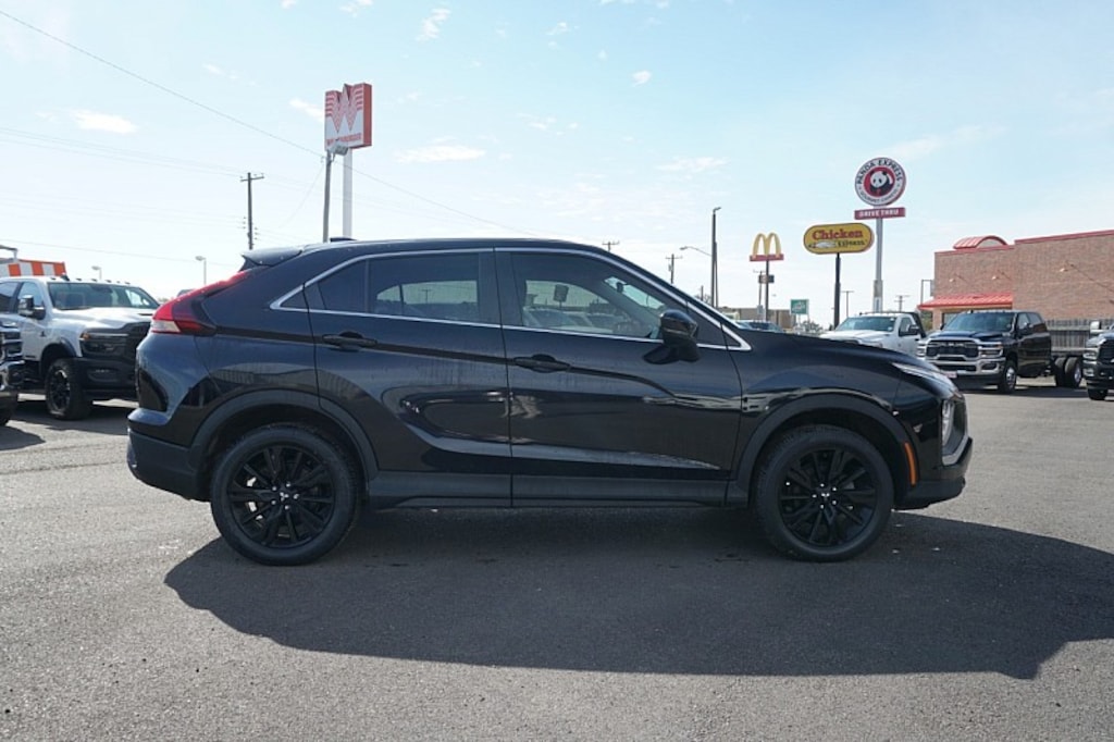 Used 2024 Mitsubishi Eclipse Cross LE Compact SUV