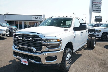 2025 Ram 3500 Cab-Chassis 4WD Tradesman Pickup