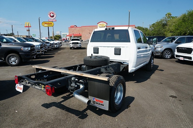 2025 RAM 3500 Chassis Tradesman - Photo 7