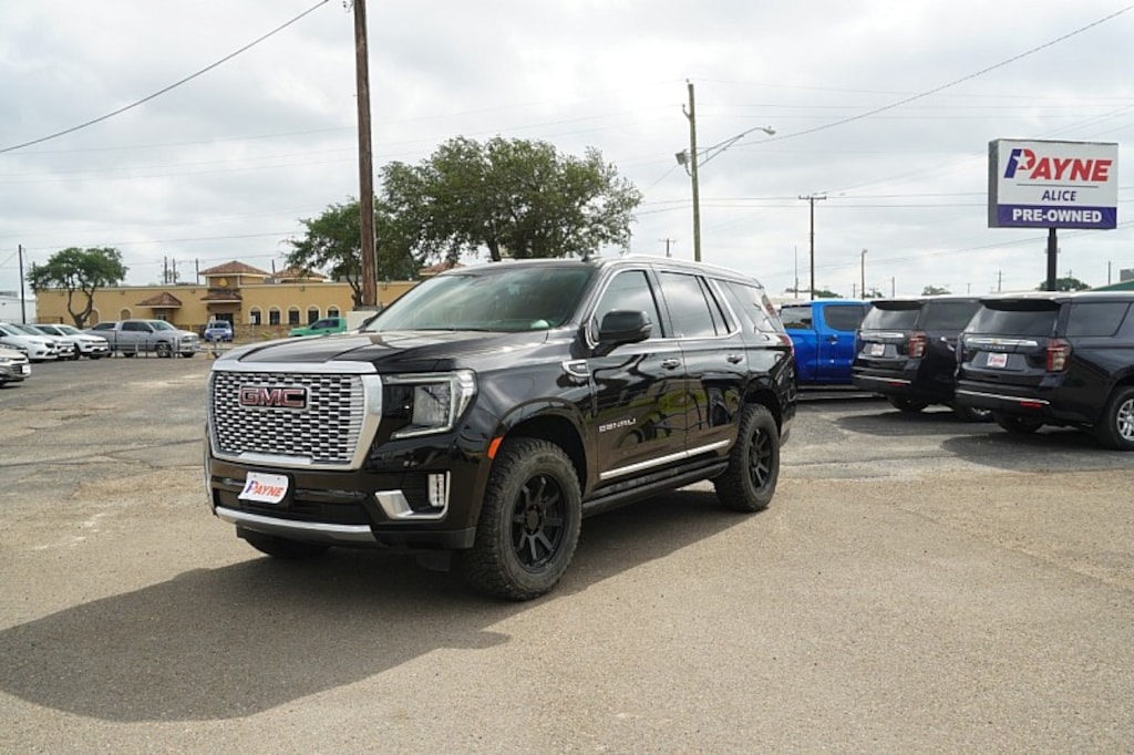 Used 2023 GMC Yukon Denali Ultimate Full Size SUV