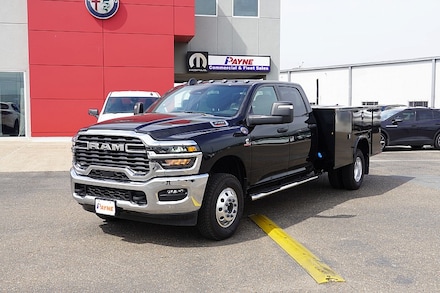 2025 Ram 3500 Cab-Chassis 4WD Tradesman Pickup