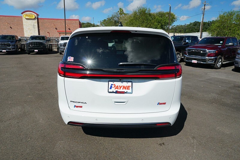 2026 Chrysler Pacifica Select - Photo 41