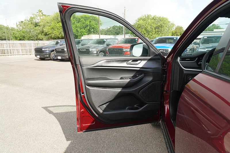 2026 Jeep Grand Cherokee L Laredo - Photo 16