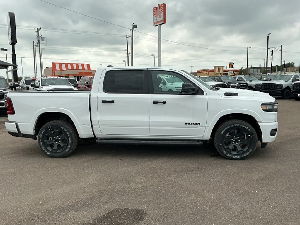 New 2026 Ram 1500 LONE STAR CREW CAB 4X2 5'7 BOX Pickup
