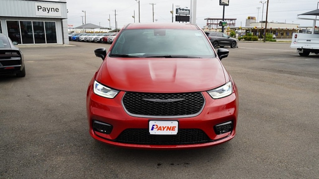 New 2026 Chrysler Pacifica Select Passenger Van