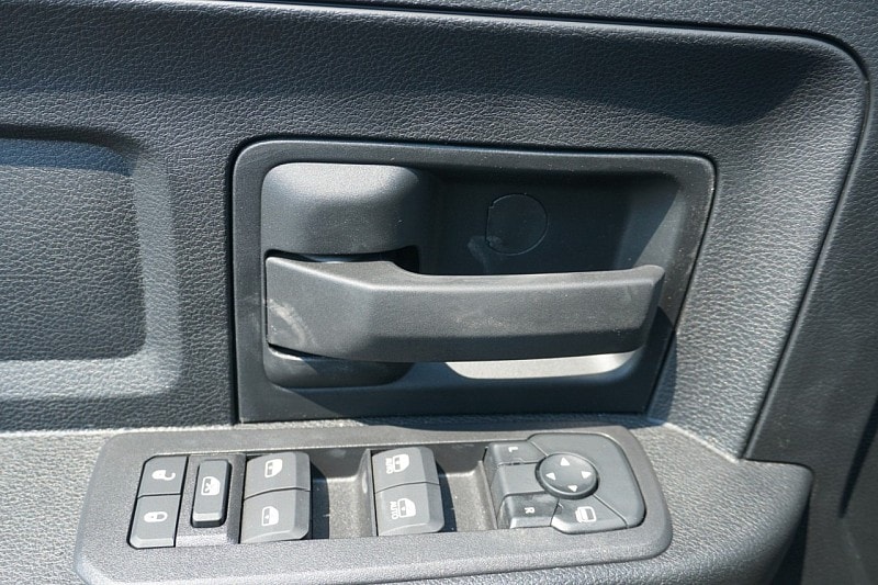 2025 RAM 3500 Chassis Tradesman - Photo 14