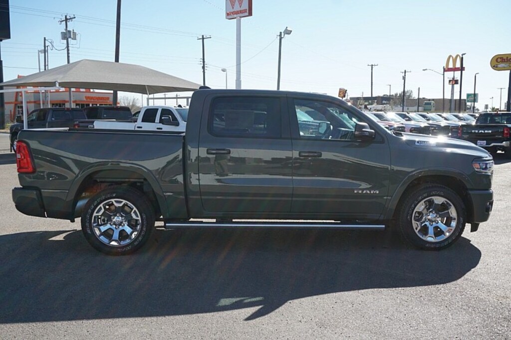 New 2026 RAM 1500 BIGHORN/LONESTAR CREW 4X2 LONE STAR CREW CAB 4X2 5'7 BOX Pickup