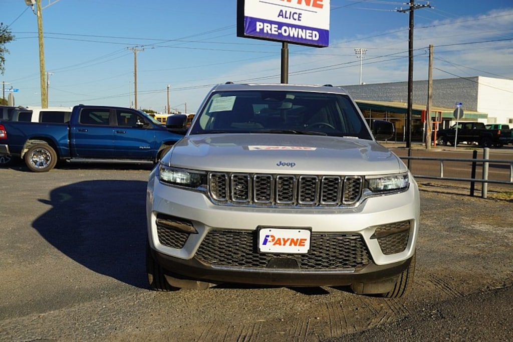 Used 2023 JEEP GRAND CHEROKEE