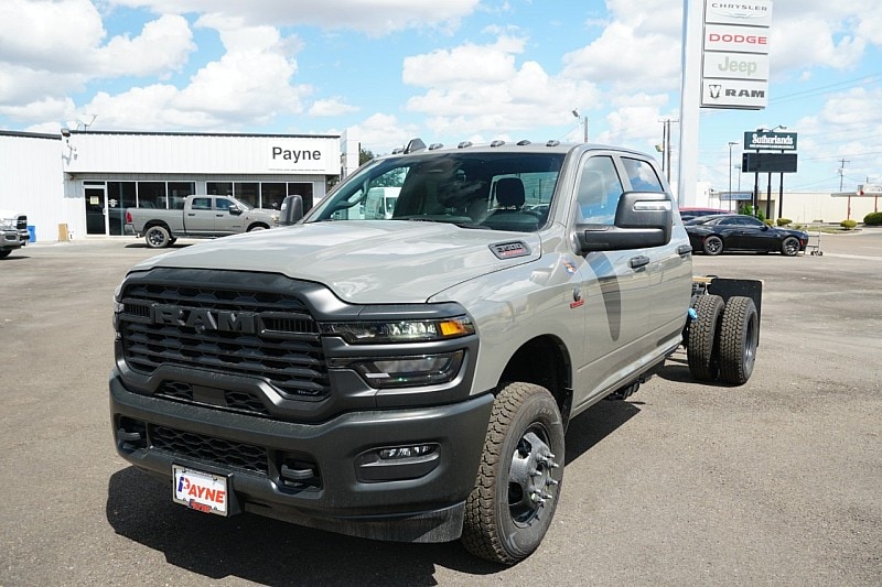 2026 RAM 3500 Chassis Tradesman - Photo 14