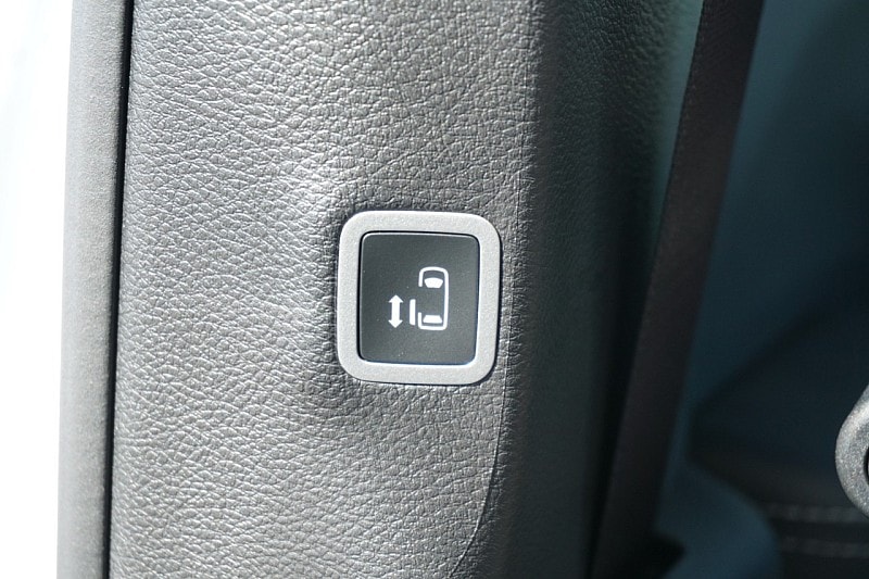 2026 Chrysler Pacifica Select - Photo 21