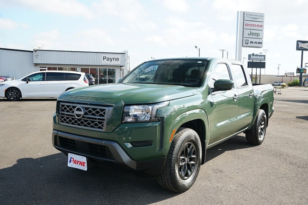 Used 2024 Nissan Frontier SV Compact Truck