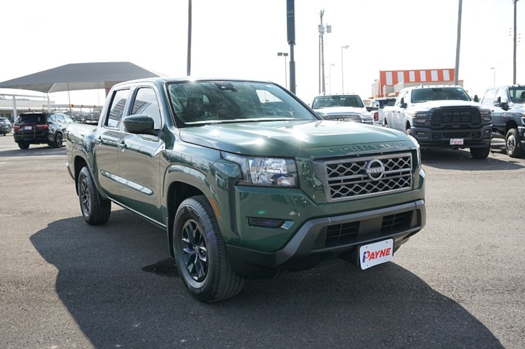 Used 2024 Nissan Frontier SV Compact Truck