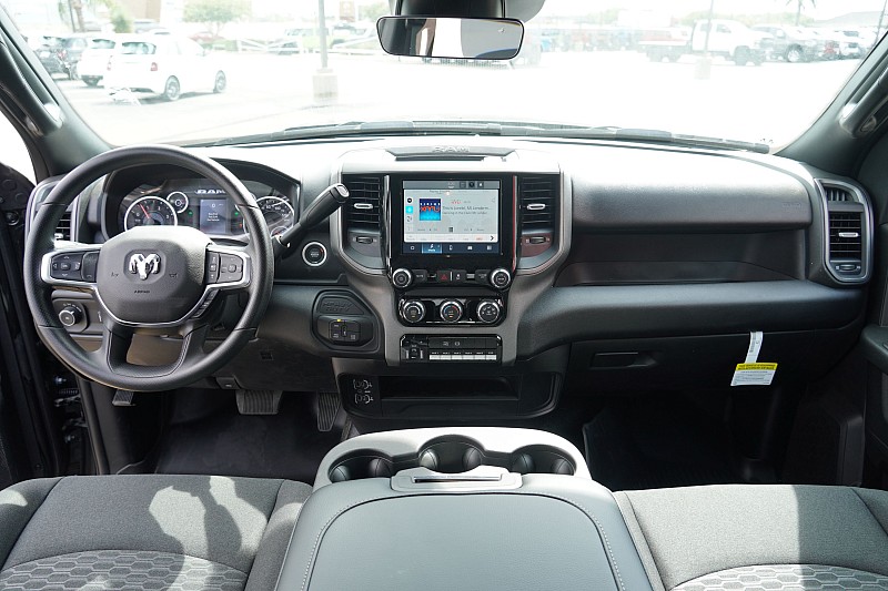 2025 RAM 3500 Chassis Tradesman - Photo 25