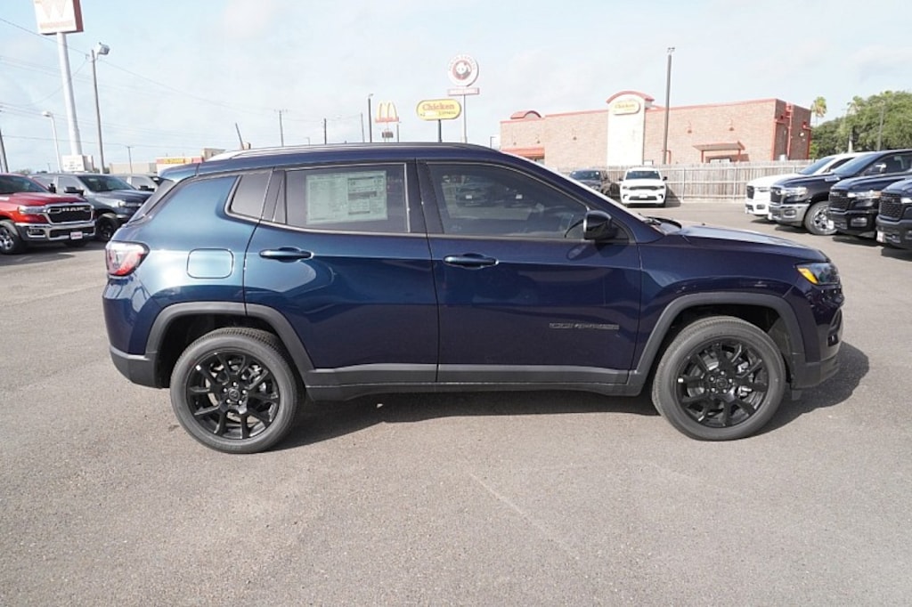 New 2026 Jeep Compass Latitude Altitude Sport Utility