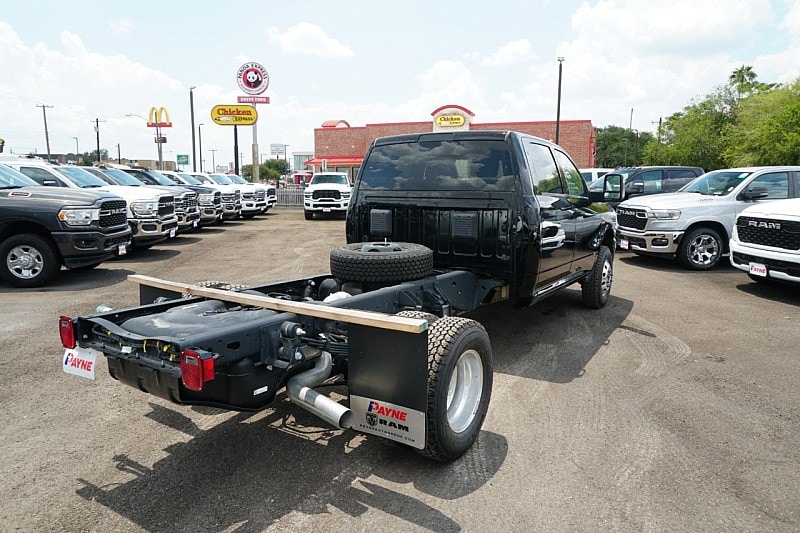 2025 RAM 3500 Chassis Tradesman - Photo 7