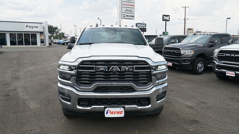 2025 Ram 2500 Tradesman photo 2