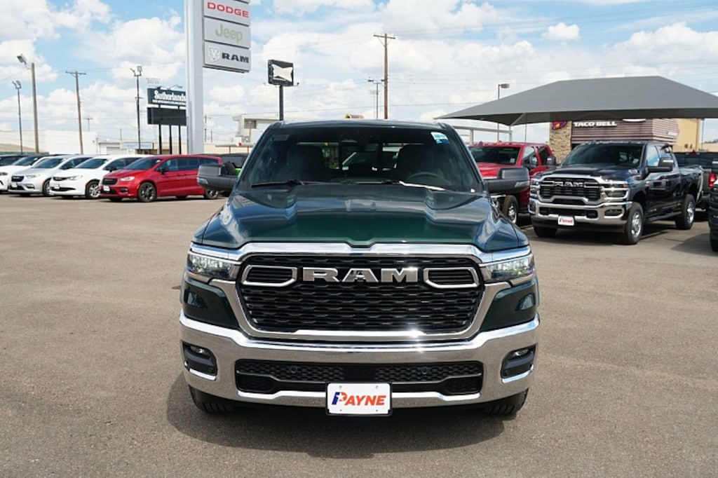 New 2026 Ram 1500 LONE STAR CREW CAB 4X2 5'7 BOX Pickup