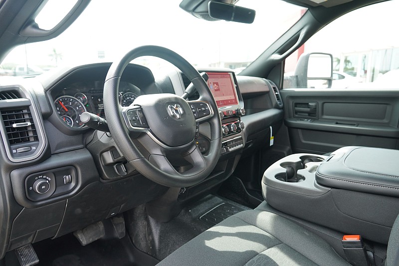 2025 RAM 3500 Chassis Tradesman - Photo 20