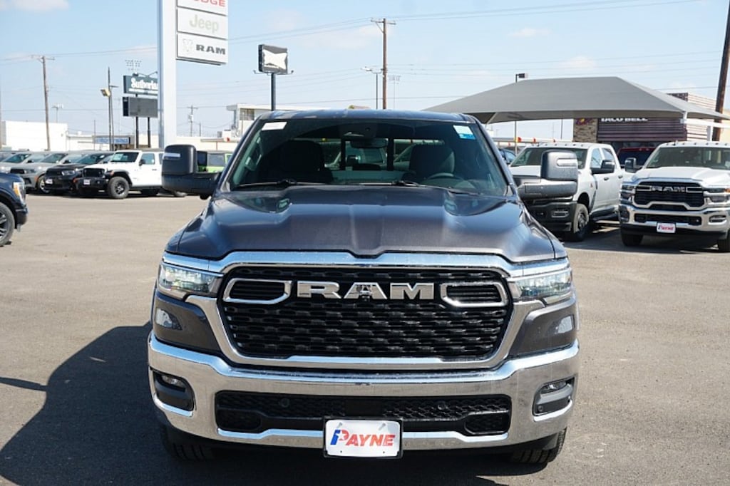 New 2026 Ram 1500 LONE STAR CREW CAB 4X4 5'7 BOX Pickup