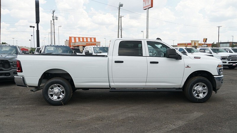 2025 Ram 2500 Tradesman photo 4