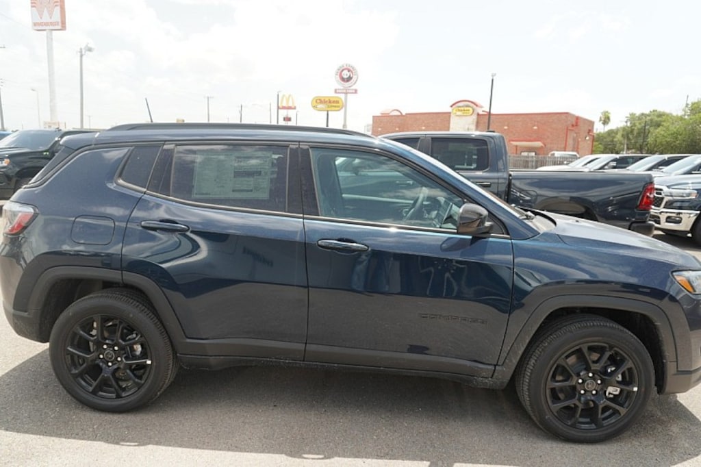 New 2026 Jeep Compass Latitude Altitude Sport Utility