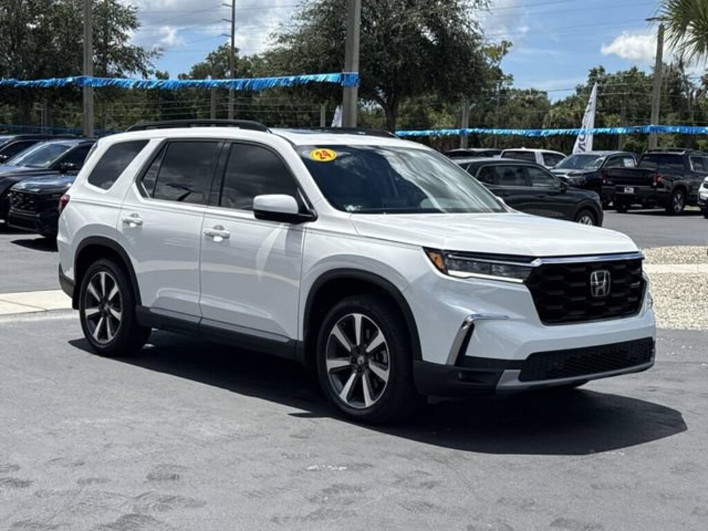 Used 2024 Honda Pilot Touring SUV