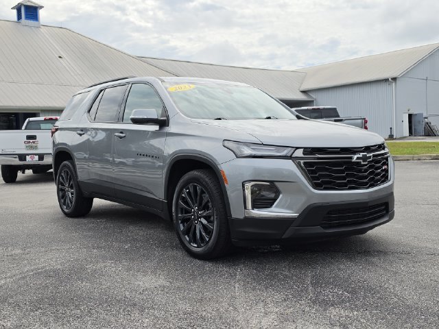 2023 Chevrolet Traverse RS - Photo 2