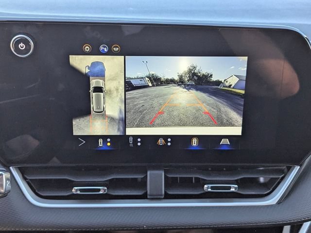 2025 Chevrolet Equinox LT - Photo 25