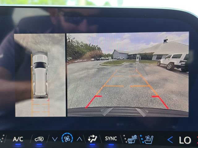 2026 Chevrolet Suburban High Country - Photo 27