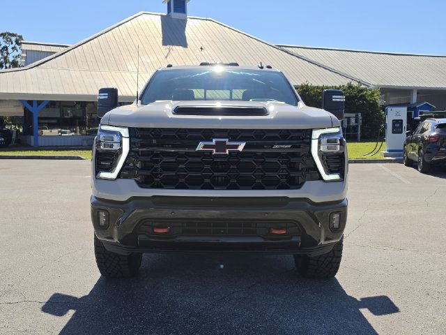 2026 Chevrolet Silverado 2500 HD ZR2 - Photo 8