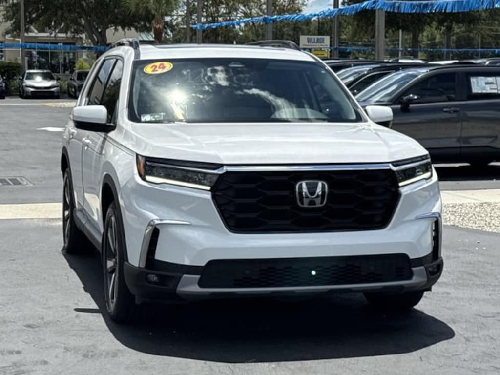 Used 2024 Honda Pilot Touring SUV