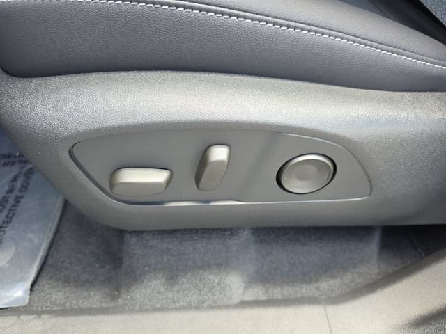2026 Chevrolet Traverse LT - Photo 23