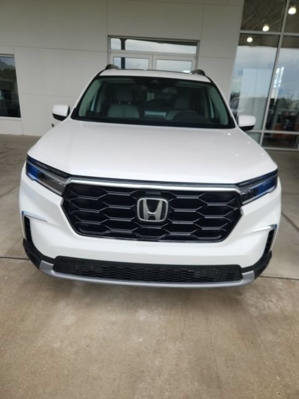 Used 2024 Honda Pilot Touring SUV
