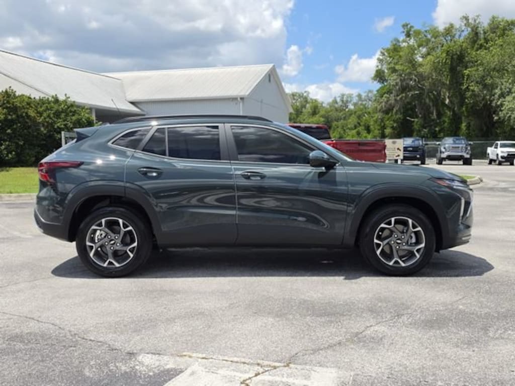 Used 2026 Chevrolet Trax LT SUV