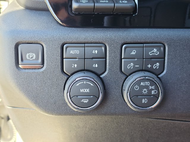 2026 Chevrolet Silverado 2500 HD ZR2 - Photo 32