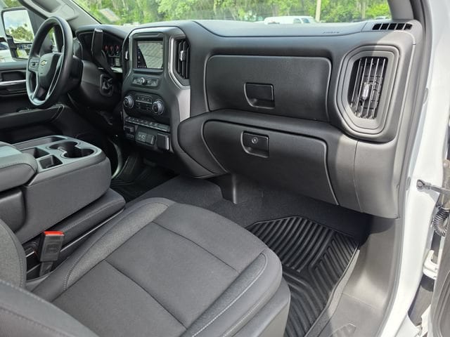 2025 Chevrolet Silverado 2500HD Custom - Photo 15