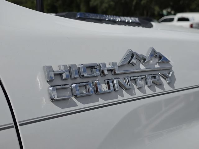 2025 Chevrolet Silverado 2500HD Custom - Photo 13