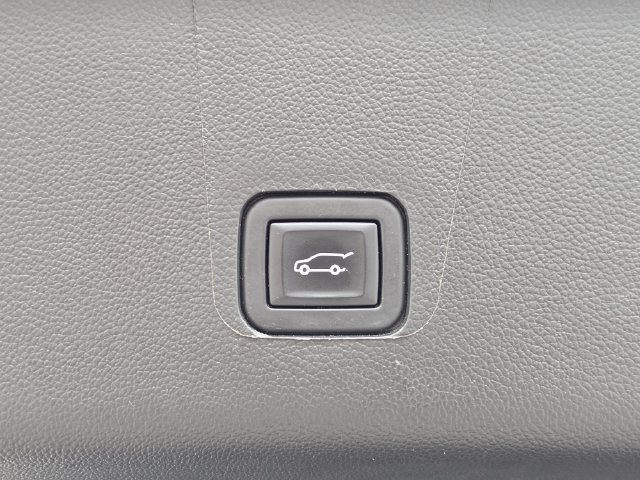 2023 Chevrolet Traverse RS - Photo 13