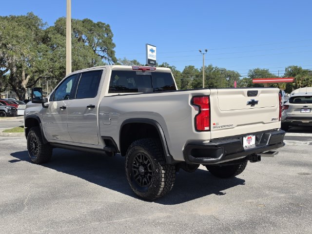 2026 Chevrolet Silverado 2500 HD ZR2 - Photo 5