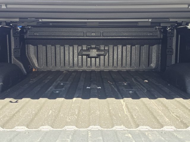 2026 Chevrolet Silverado 2500 HD ZR2 - Photo 11