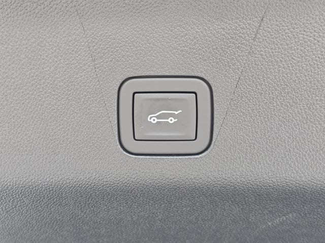 2026 Chevrolet Suburban High Country - Photo 13