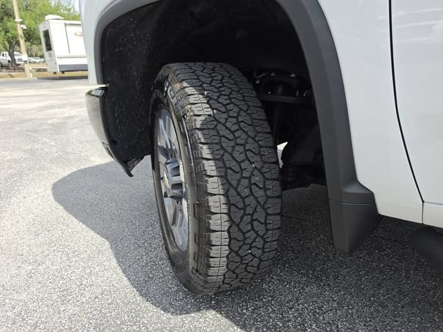 2025 Chevrolet Silverado 2500HD Custom - Photo 36