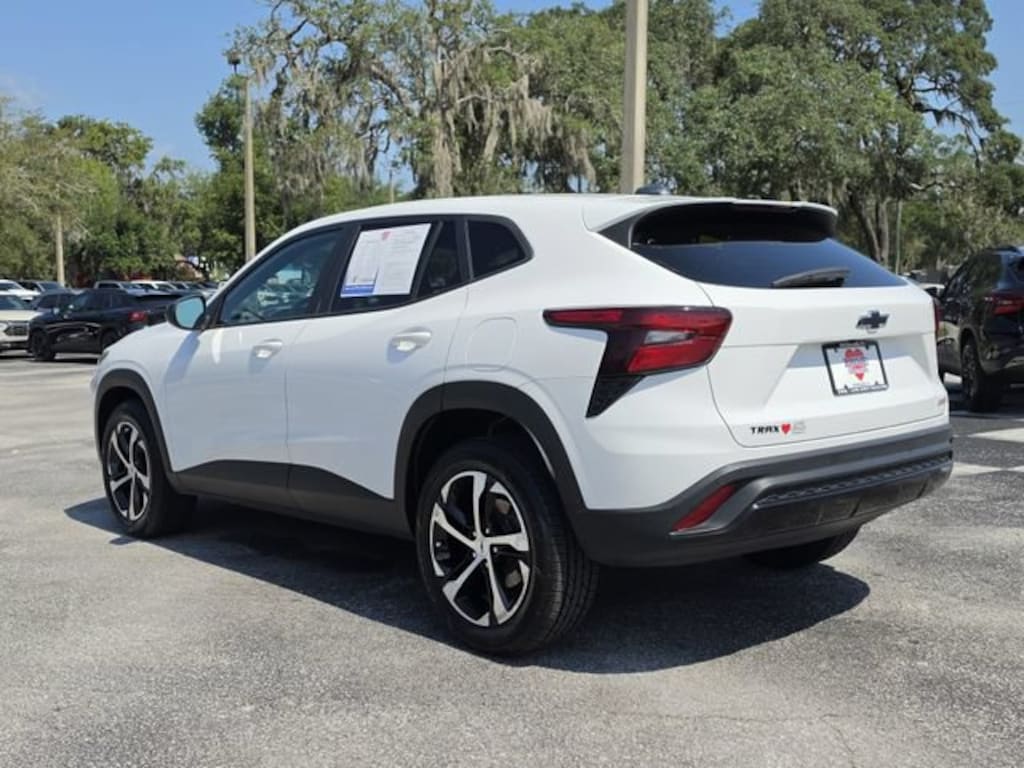 Used 2024 Chevrolet Trax 1RS SUV