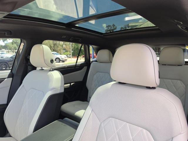 2024 Volkswagen Atlas Cross Sport SEL Premium R-LINE - Photo 24