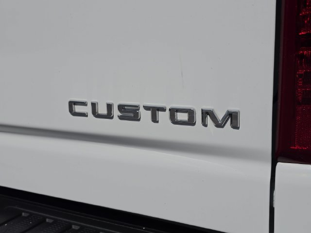 2025 Chevrolet Silverado 2500HD Custom - Photo 13