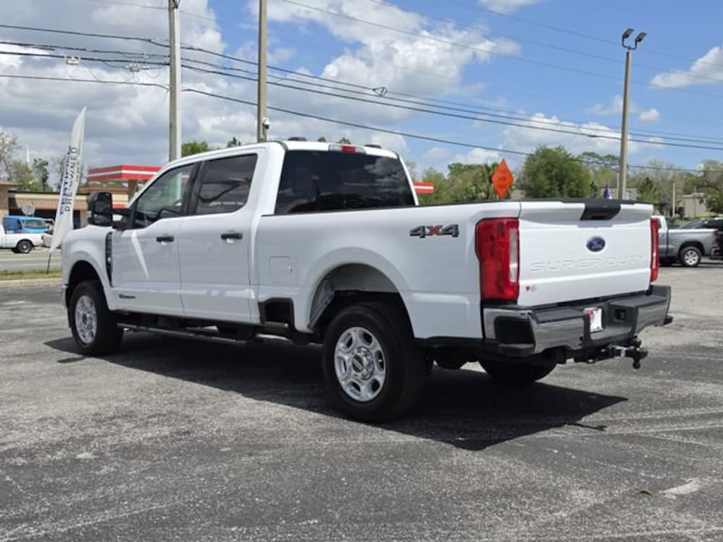 Used 2025 Ford Super Duty F-250 SRW XL Truck Crew Cab