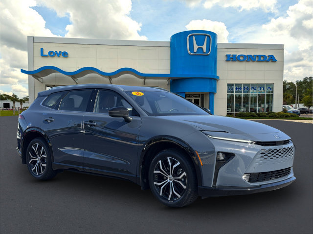 2025 Toyota Crown Signia