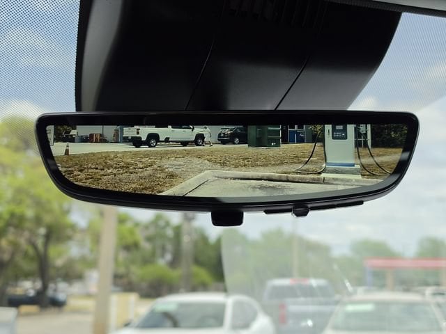 2026 Chevrolet Suburban High Country - Photo 25