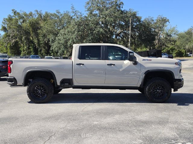 2026 Chevrolet Silverado 2500 HD ZR2 - Photo 2
